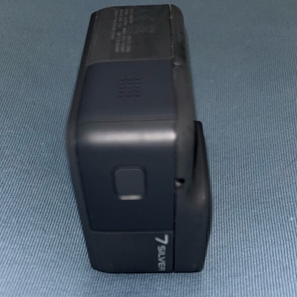 GoPro HERO7 Silver Action Camera - Picture 6 of 11